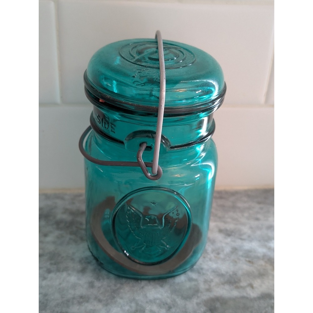 Vintage 1976 Ball Ideal Bicentennial Aqua Blue Pint Jar Eagle Wire Bail Lid